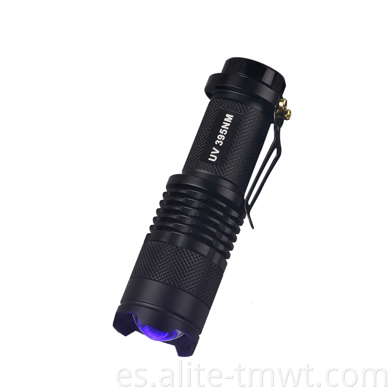 Potente lúmenes de luz de bolsillo con antorcha UV de 395 nm zoomable para acampar el uso de emergencia al aire libre